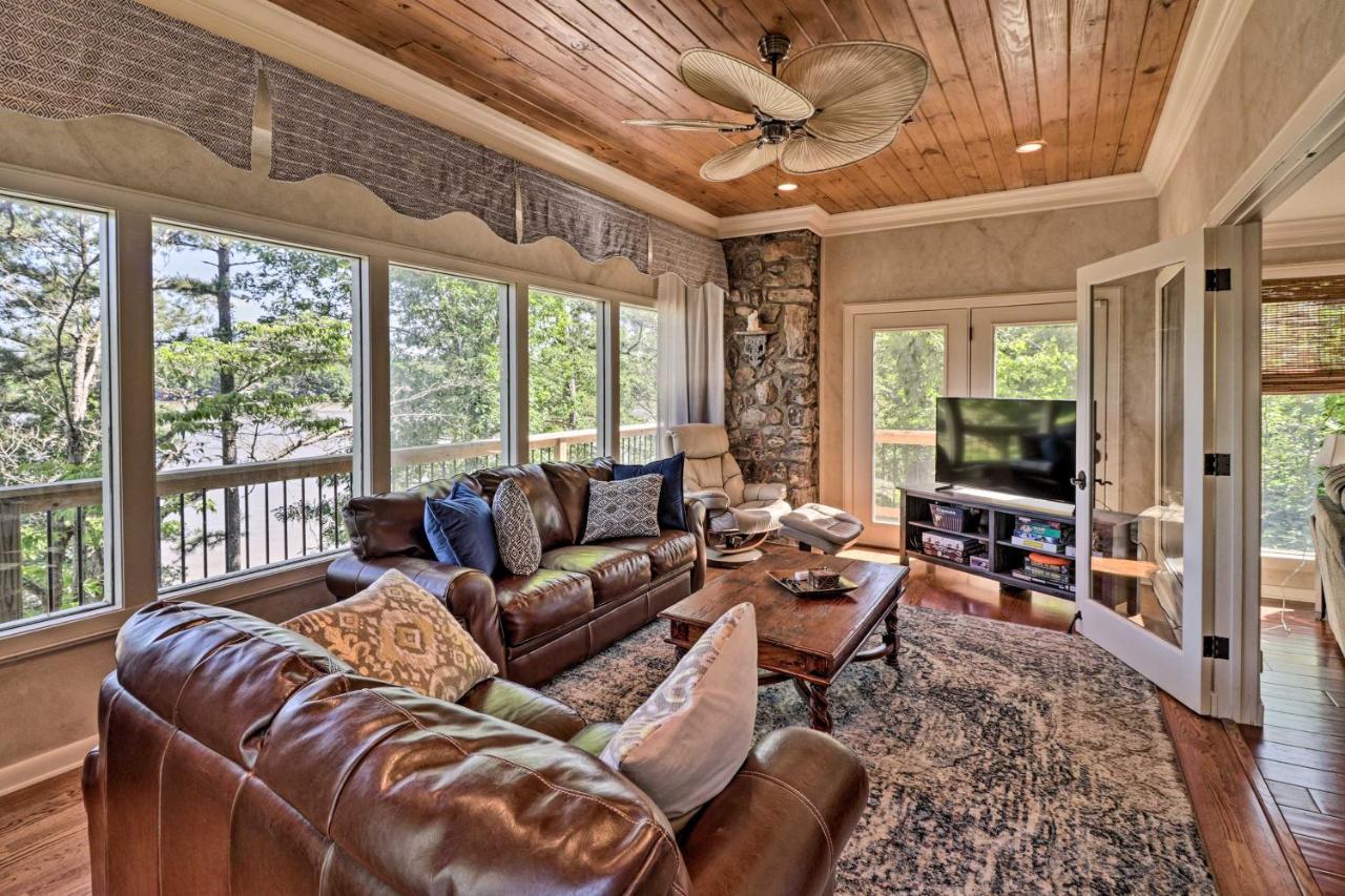 Luxury Hot Springs Oasis On Lake With Private Dock! Exterior foto